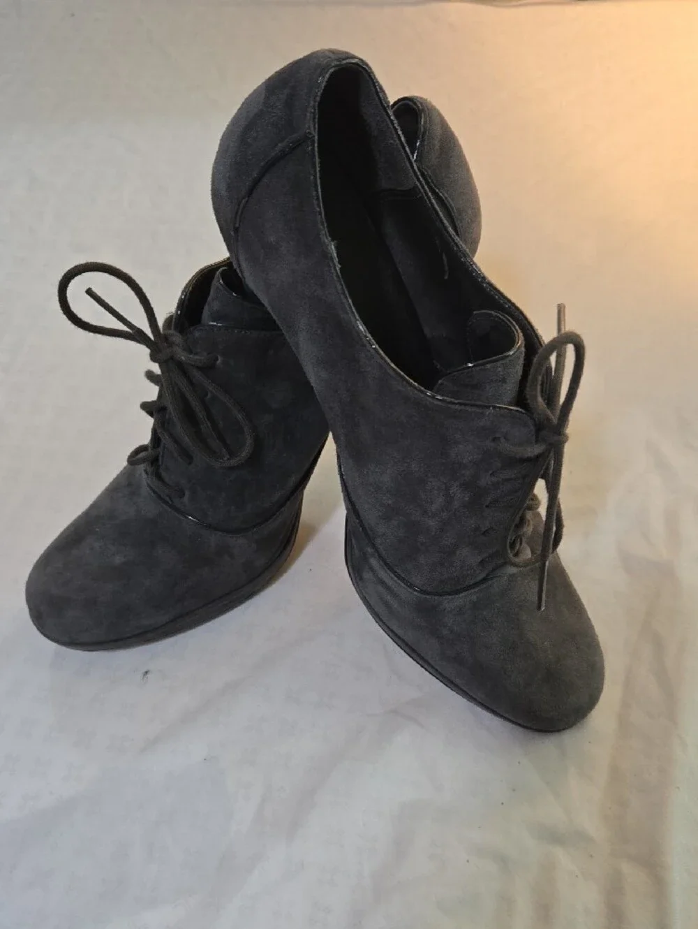 Circa Joan & David elegant gray